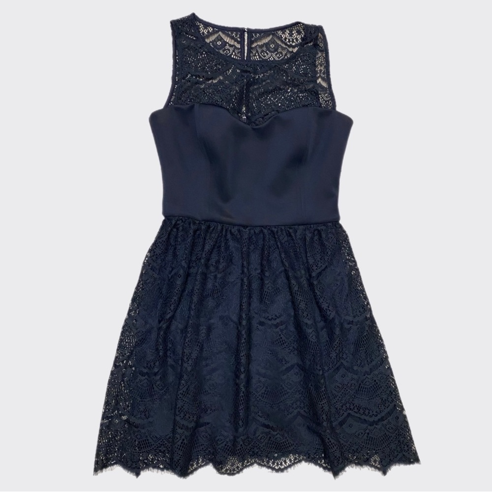 GUESS | LACE SWEET HEART DRESS  | SIZE 6